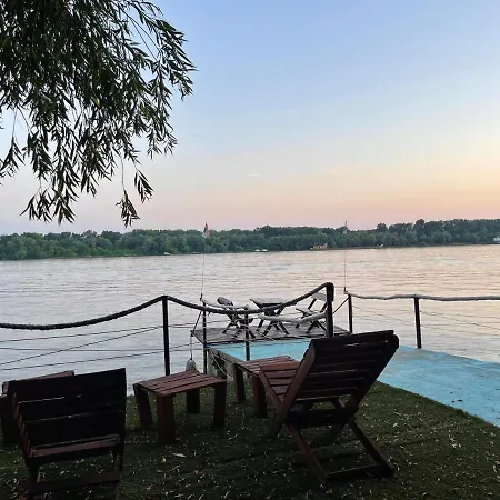 Holiday home Dunavska Lepotica 1 *